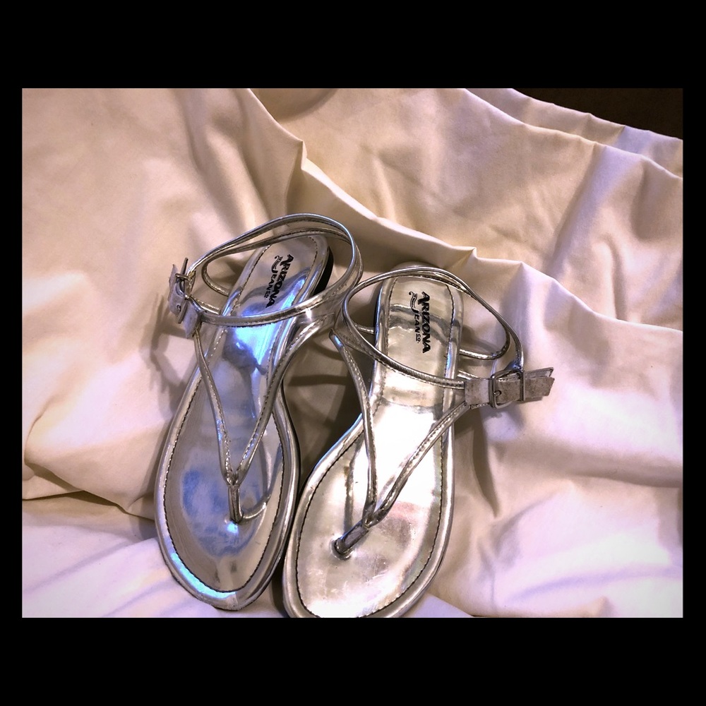 Thong sandals all summer items 4 for 20